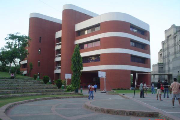 private phd colleges in delhi