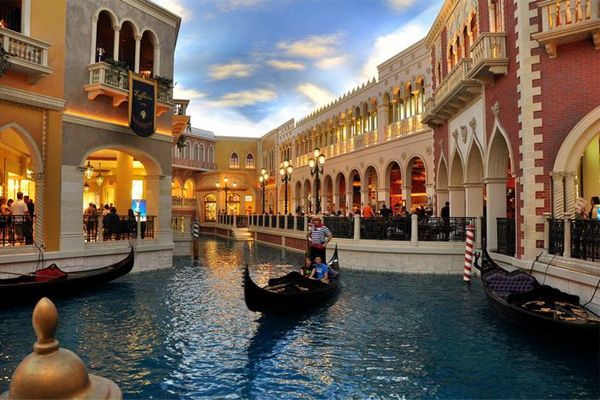 Grand Venice Mall